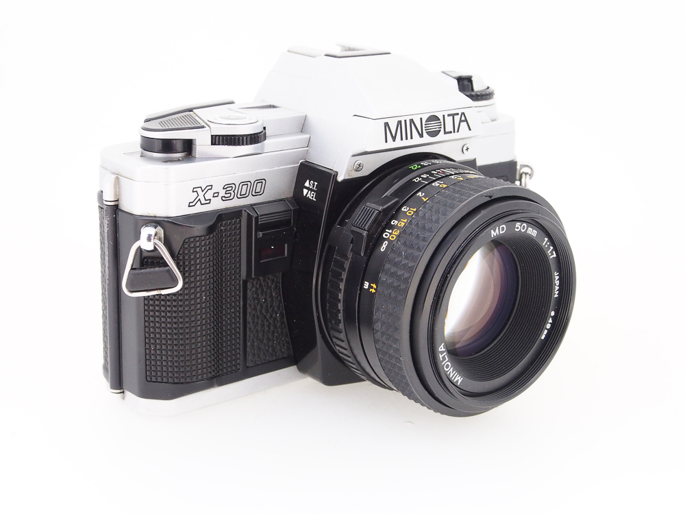 Minolta X-300 Silver + 50mm f1.7 MD Lens - 35mm Film SLR - Image 3
