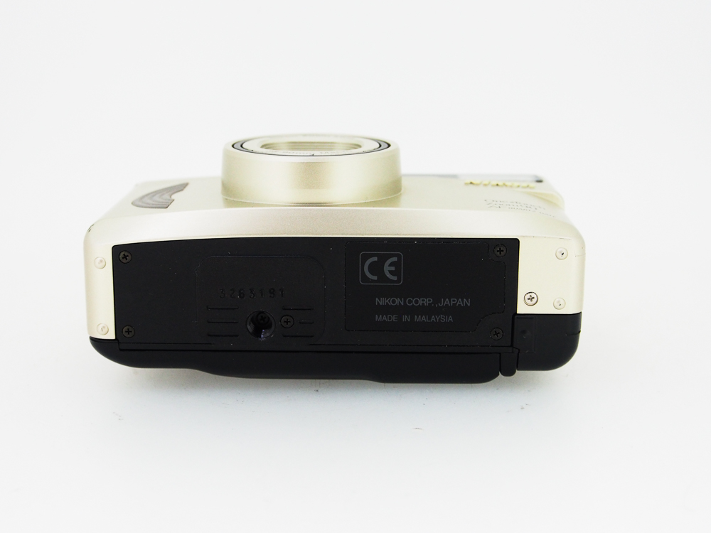 Nikon OneTouch Zoom 90AF Compact Film Camera - Image 8