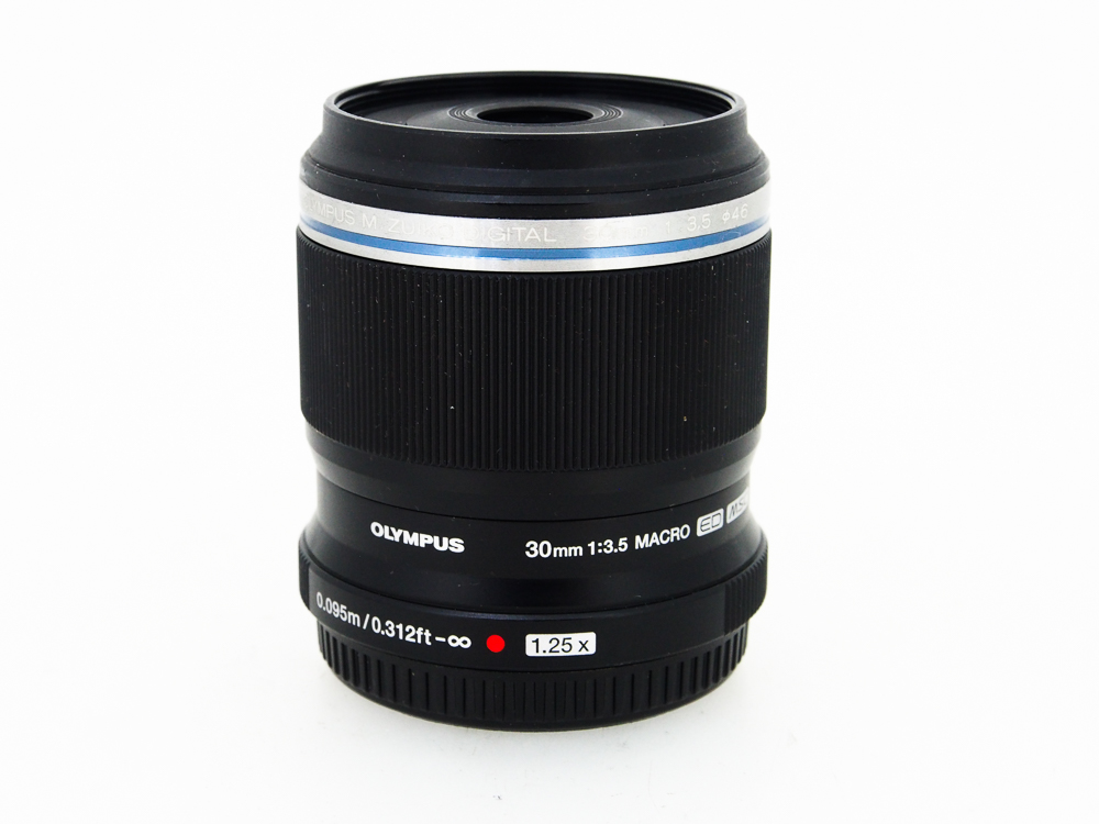 Olympus M.Zuiko Digital ED 30mm f/3.5 Macro Lens