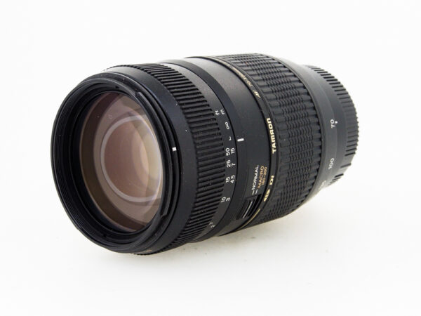 Tamron AF 70-300mm f/4-5.6 Di LD Macro - Chiswick Cameras