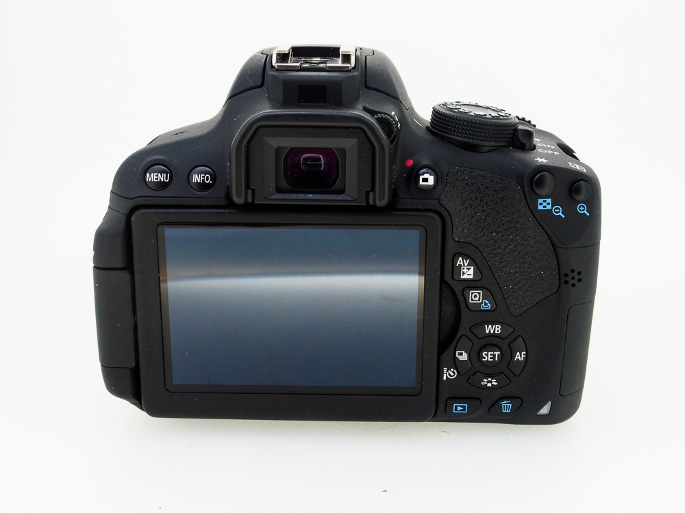 Canon EOS 700D + EF-S 18-55mm F3.5-5.6 IS STM Lens - Image 5