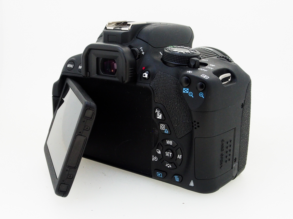 Canon EOS 700D + EF-S 18-55mm F3.5-5.6 IS STM Lens - Image 6