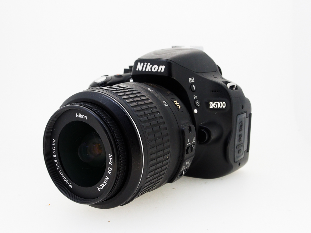 Nikon D5100 + 18-55mm F3.5-5.6 VR DX