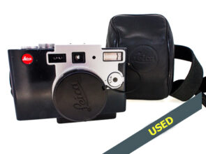 Leica Delux-1 Digital Camera+ Case