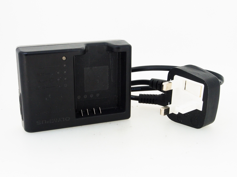 Olympus BCH-1 Li-ion Battery Charger for BLH-1 Battery - Image 2