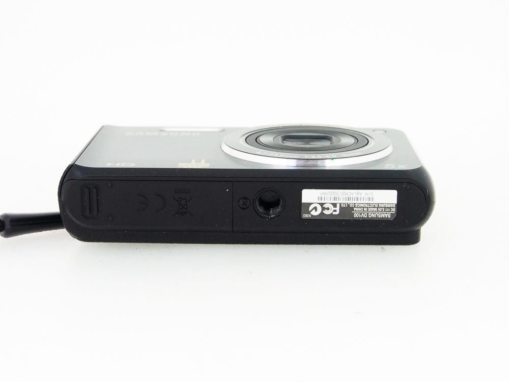 Samsung DV100 Compact Digital Camera - Image 8