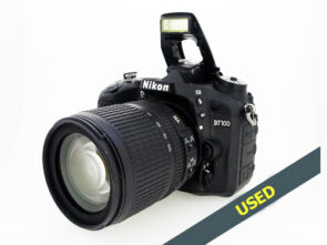 Nikon D7100 + 18-105mm F3.5-5.6 G ED DX VR Lens
