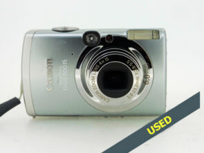 Canon IXUS 800 IS Compact Digital Camera