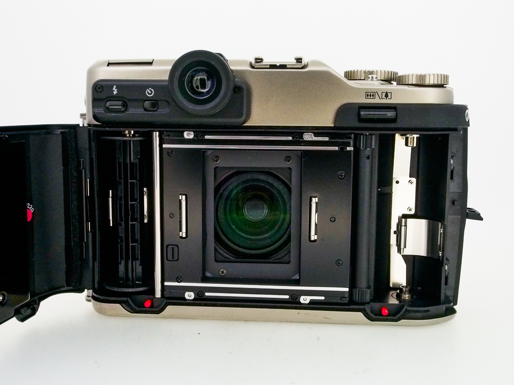 Fujifilm GA645Zi Medium Format Film Camera - Image 8