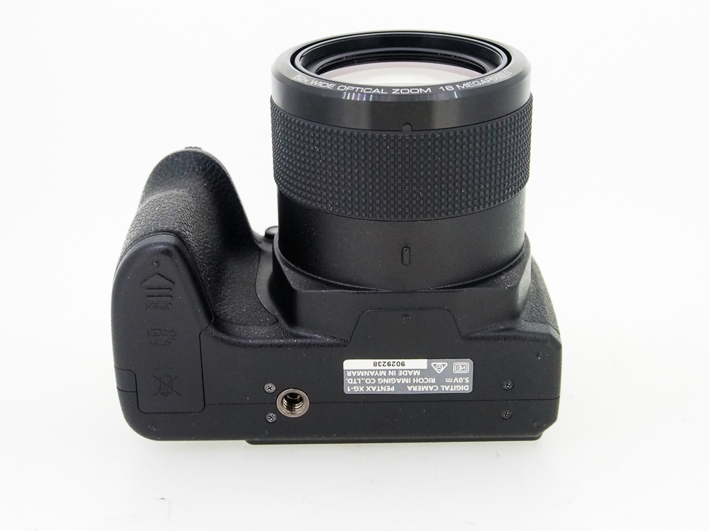 Pentax XG-1 Compact Bridge Camera - Image 7