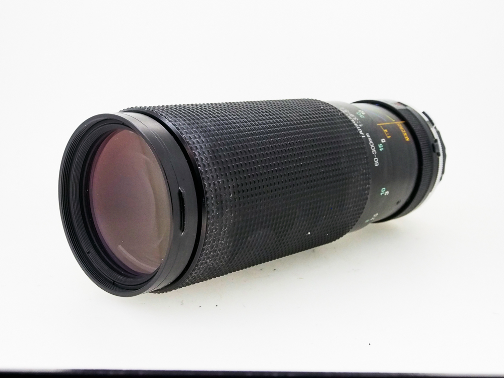 Tamron 60-300mm F3.8-5.4 SP OM Mount Lens - Image 2
