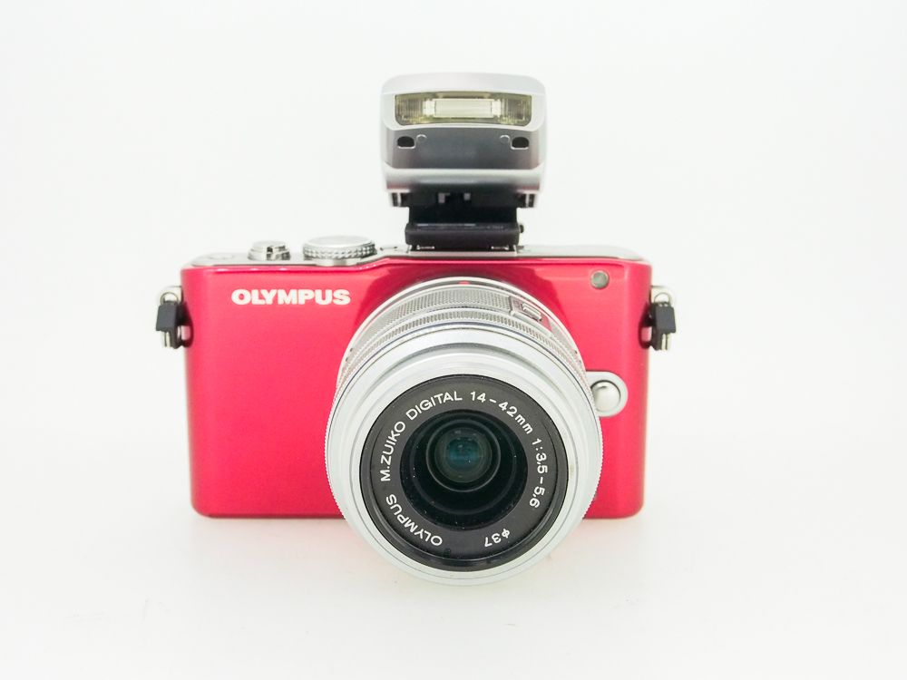 Olympus Pen Lite E-PL3 + 14-42mm F3.5-5.6 ll R Lens