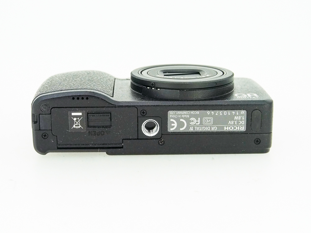 Ricoh GR lV Compact Digital Camera - Image 8